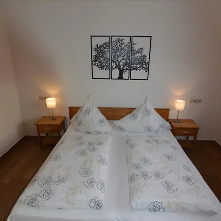 Lampertstal In Alendorf, Toskana Der Eifel Daire
