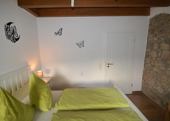 Lampertstal In Alendorf, Toskana Der Eifel *