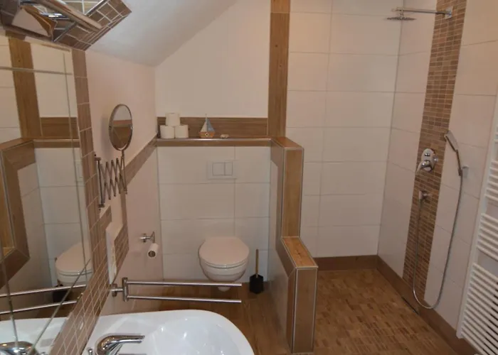 Lampertstal In Alendorf, Toskana Der Eifel